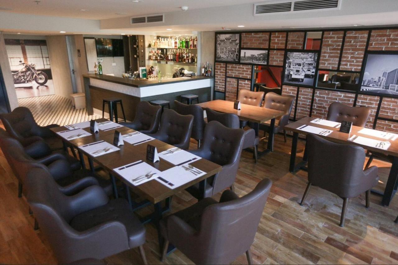The B Quezon 4* Quezon City