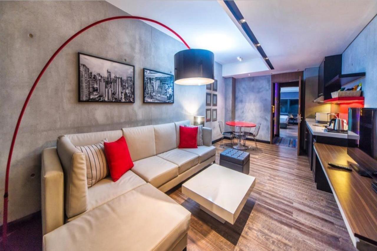 The B Quezon 4*