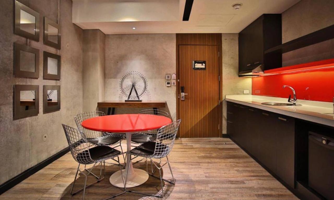 The B Quezon 4* Quezon City