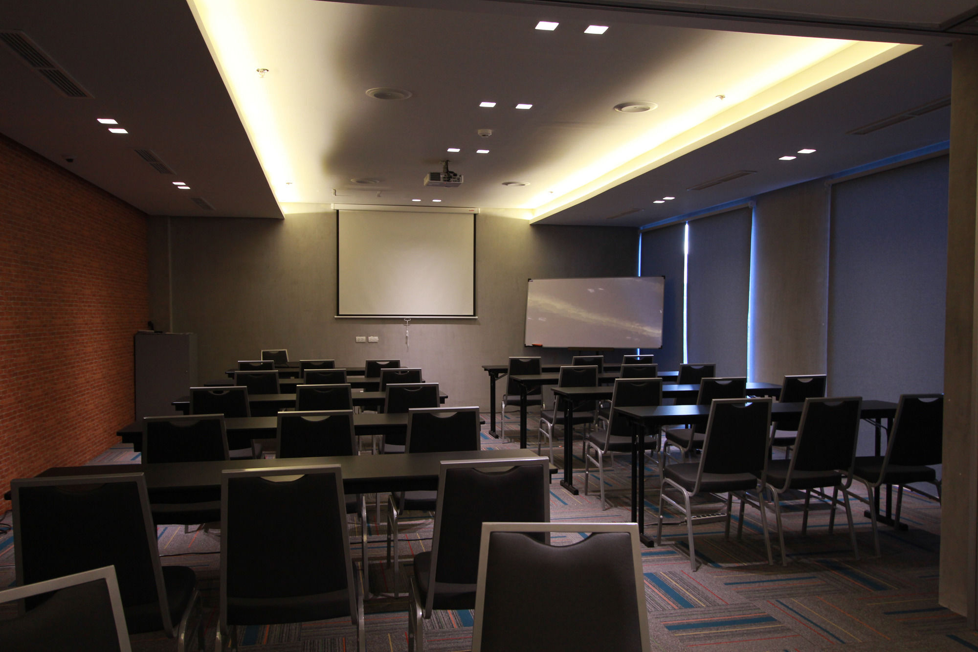 Hotel The B Quezon 4*